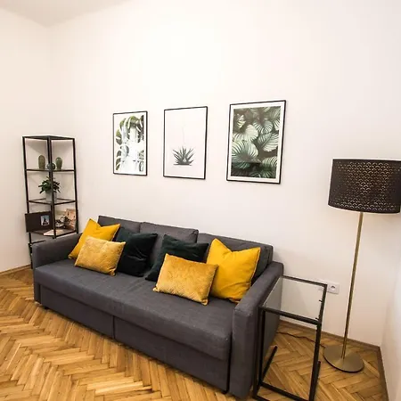 Freta4 Old Town Stare *