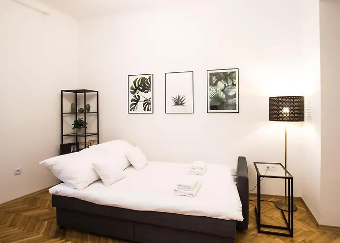 Freta4 Old Town Stare *